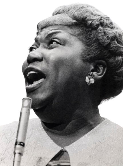 Sister Rosetta Tharpe, eine Schwarze & queere Frau, singt emotionsgeladen in ein Mikrofon